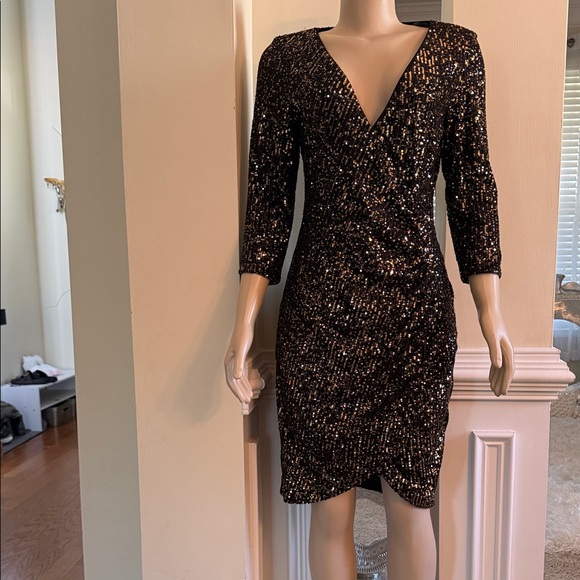 Marc New York Black and Gold Sequin Long Sleeve Dress - Picture 1 of 4